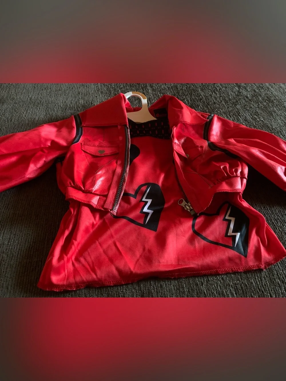 Disney Descendants: The Rise of Red costume jacket - Picture 2 of 7